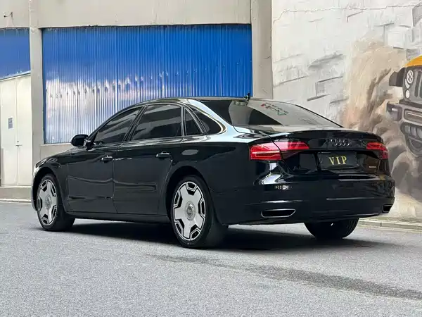 Audi A8 2011