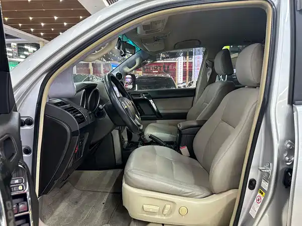 Toyota Prado 2010