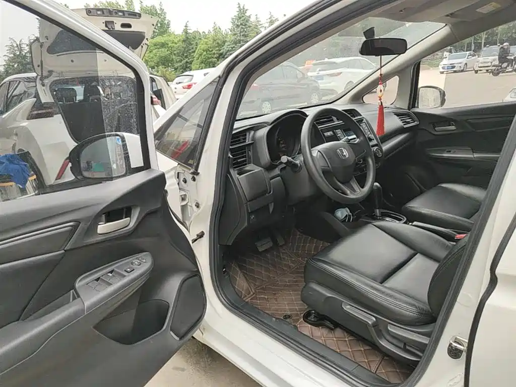 Honda Fit 2018 — фото 16