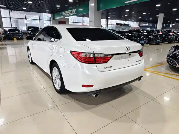 Lexus ES 2014