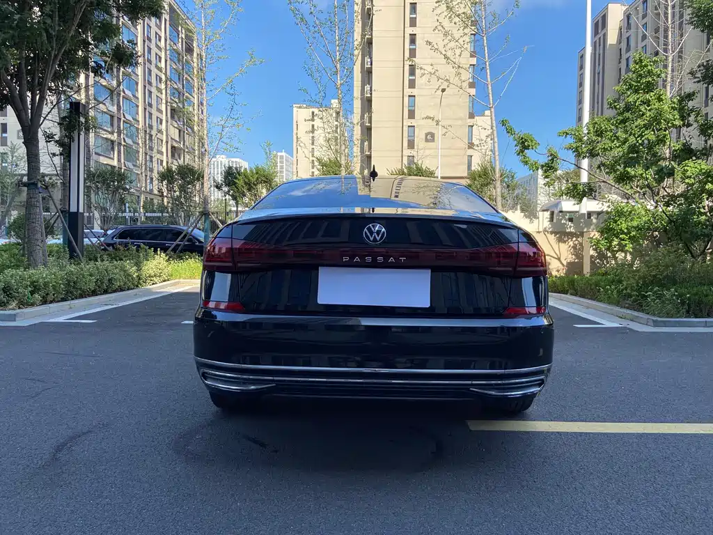 Volkswagen Passat 2022