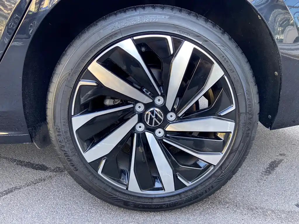 Volkswagen Passat 2022 — фото 19