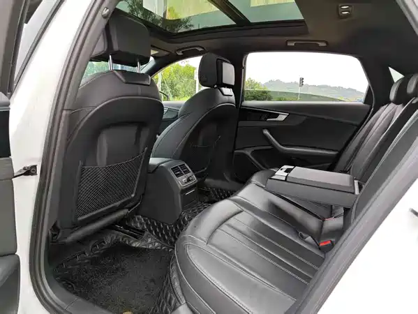 Audi A4L 2023