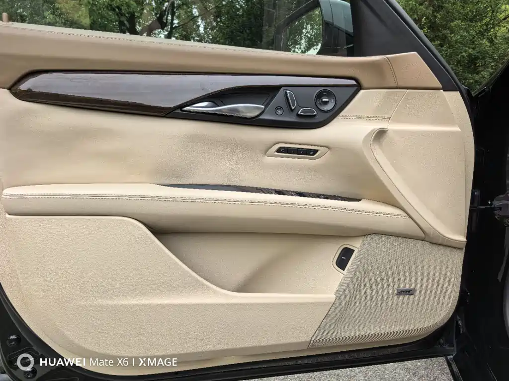 Cadillac CT6 2016 — фото 10