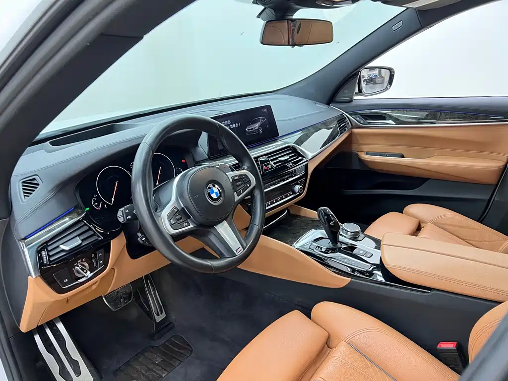 BMW 6 Series GT 2019 — фото 20