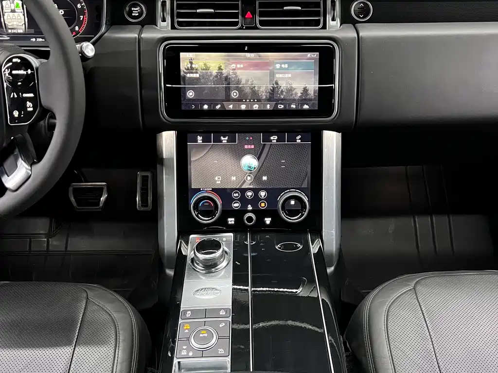 Land Rover Range Rover 2018 — фото 15