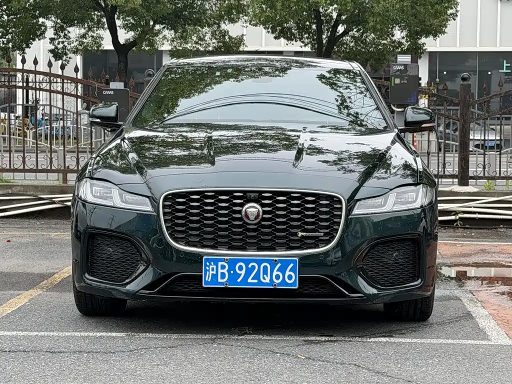 Jaguar XFL 2022 — фото 2