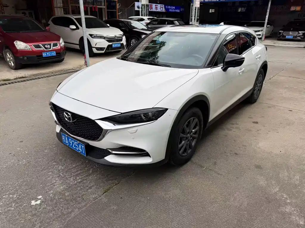 Mazda CX-4 2023