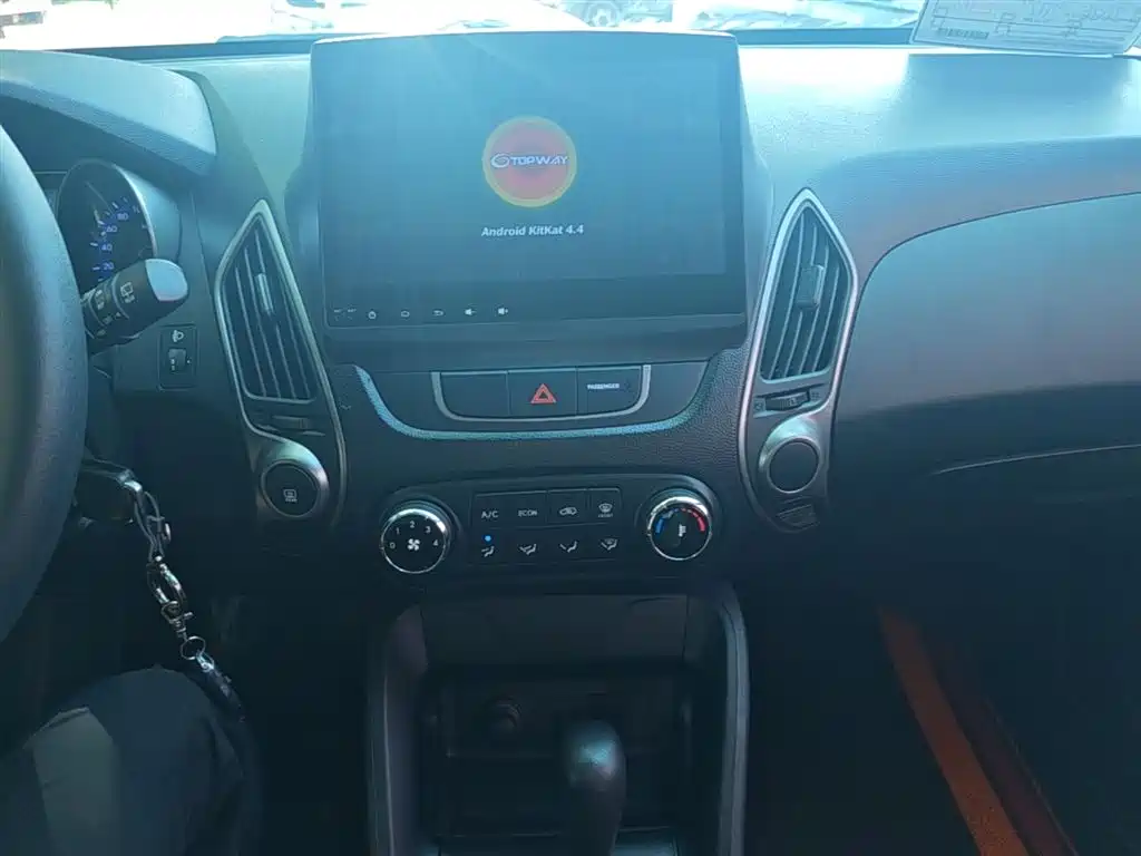 Hyundai ix35 2017 — фото 13