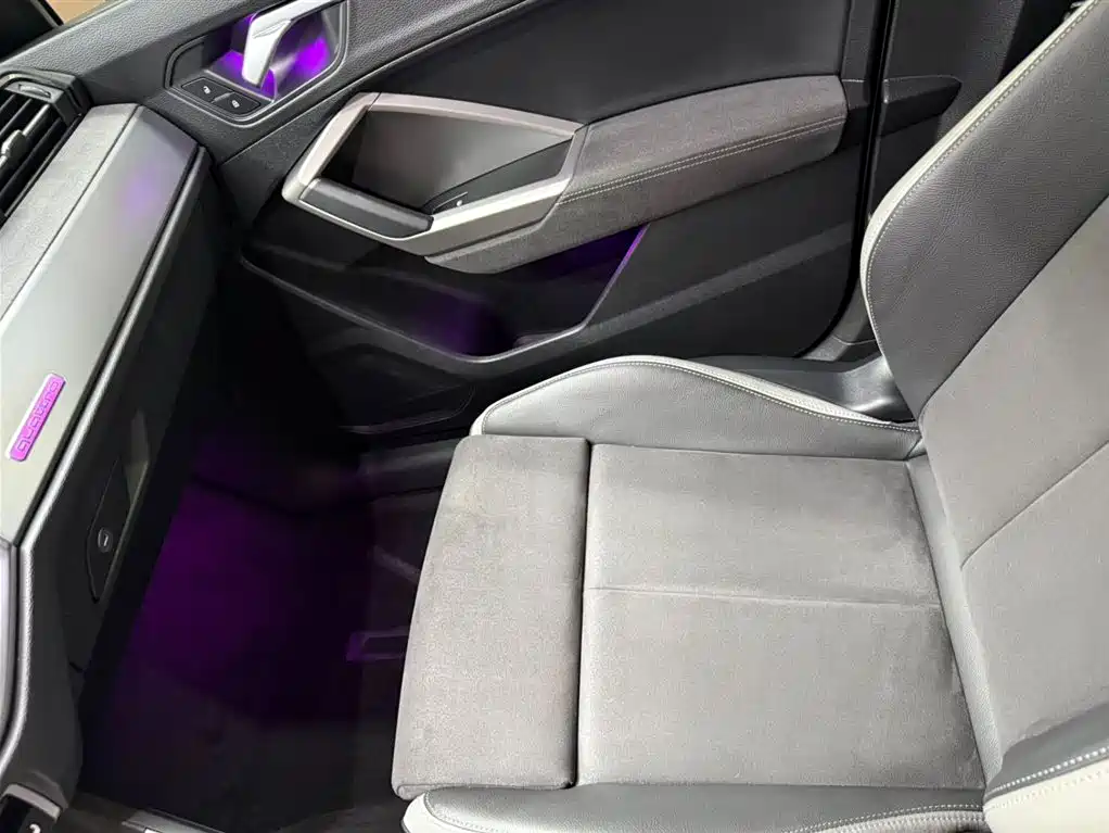 Audi Q3 2023 — фото 13