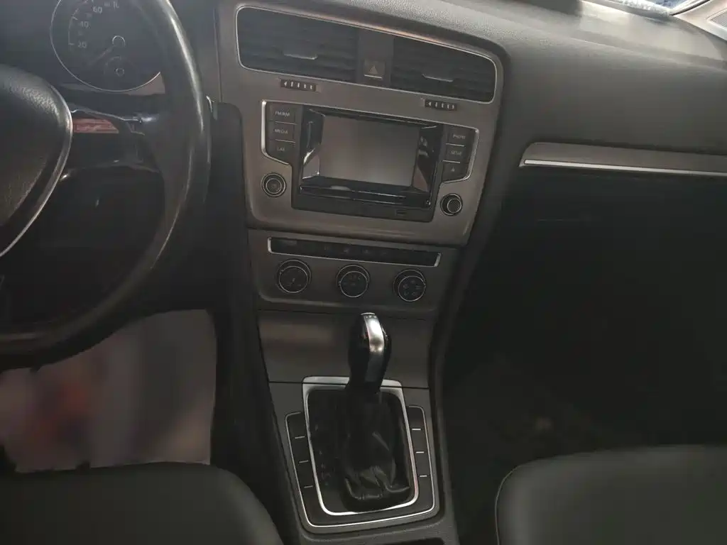 Volkswagen Golf 2016
