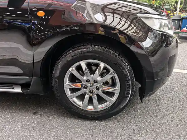 Ford Edge 2012