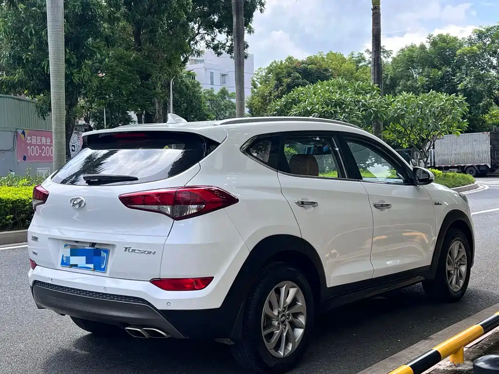 Hyundai Tucson 2016 — фото 11