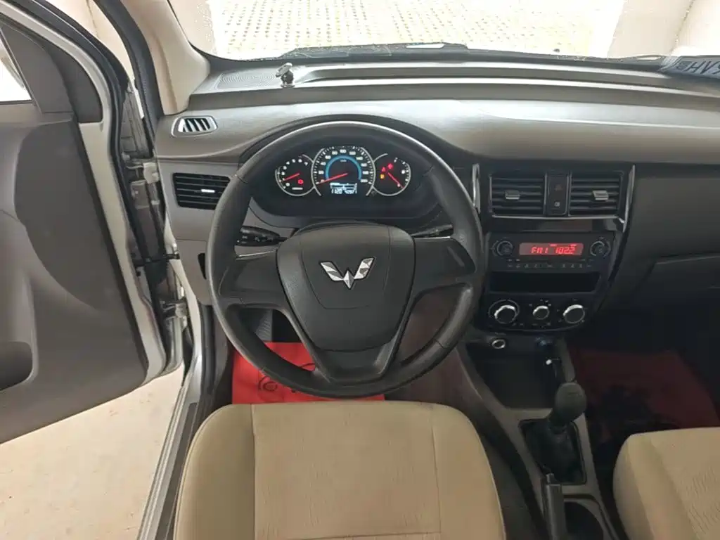 Wuling Rongguang V 2018 — фото 11