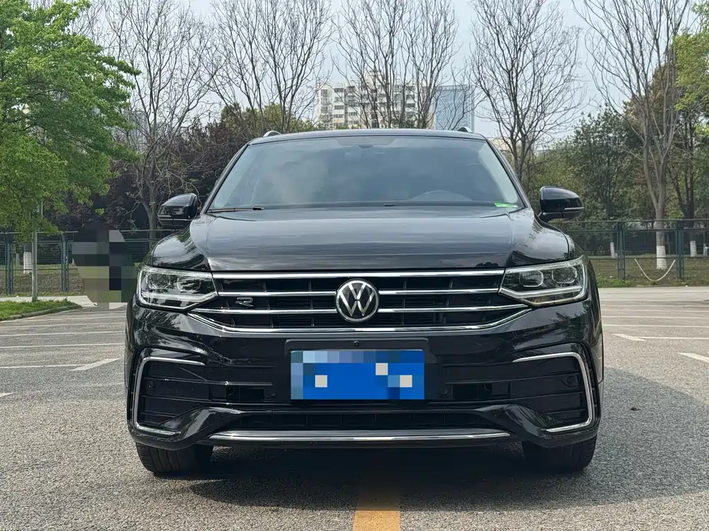 Volkswagen Tiguan L 2022