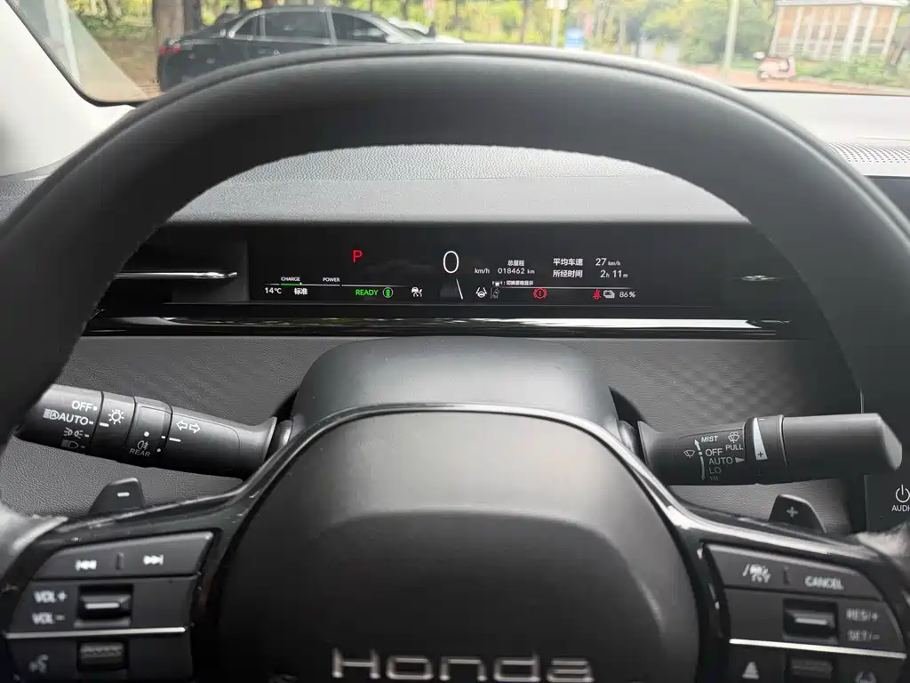 Honda e:NP2 2024 — фото 16