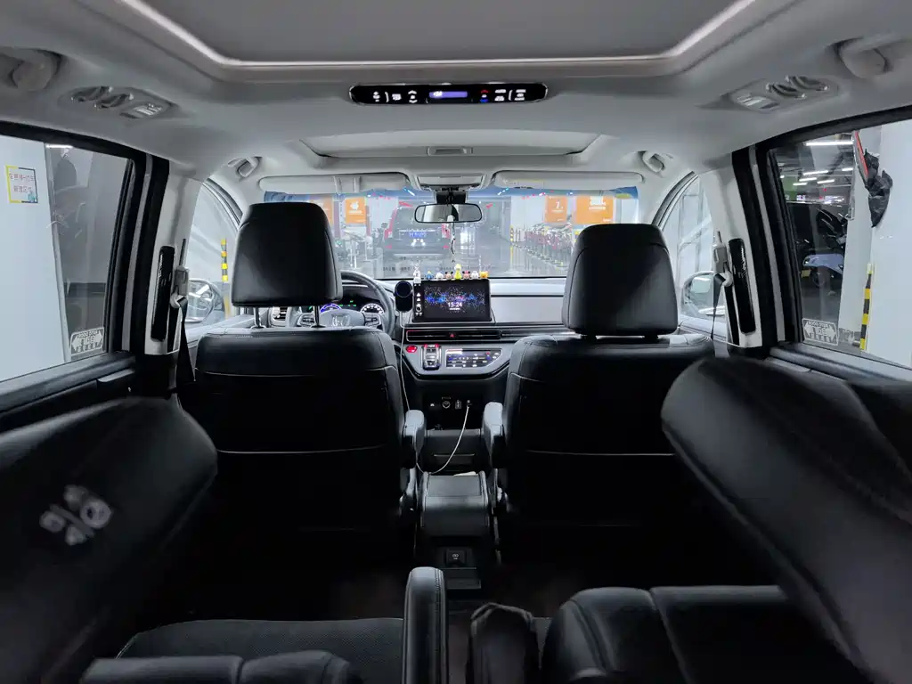 Honda Odyssey 2023 — фото 13