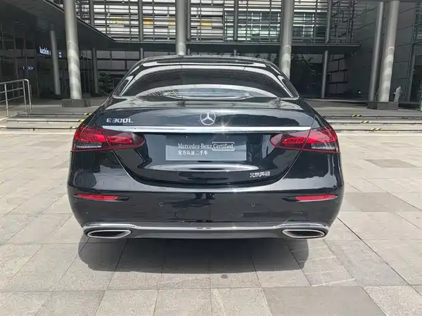 Mercedes-Benz E-Class 2022