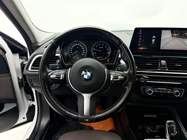 BMW 1 Series 2021