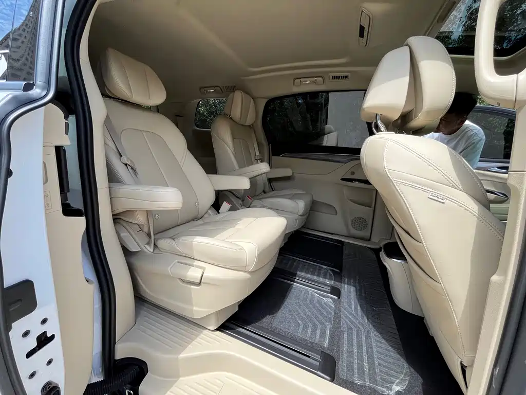 Buick GL8 New Energy 2025 — фото 14