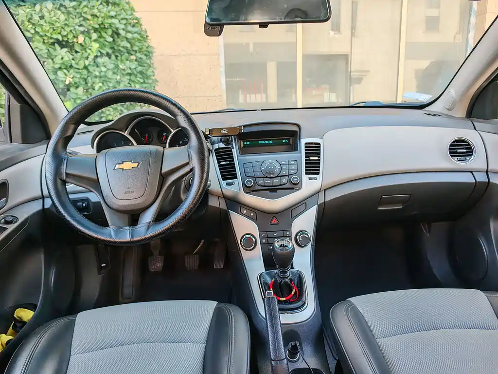 Chevrolet Cruze 2014 — фото 11