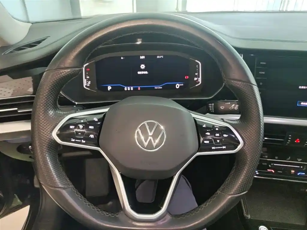 Volkswagen Passat 2022 — фото 11