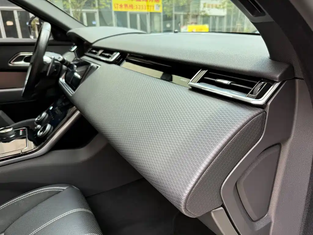 Land Rover Velar 2019 — фото 20