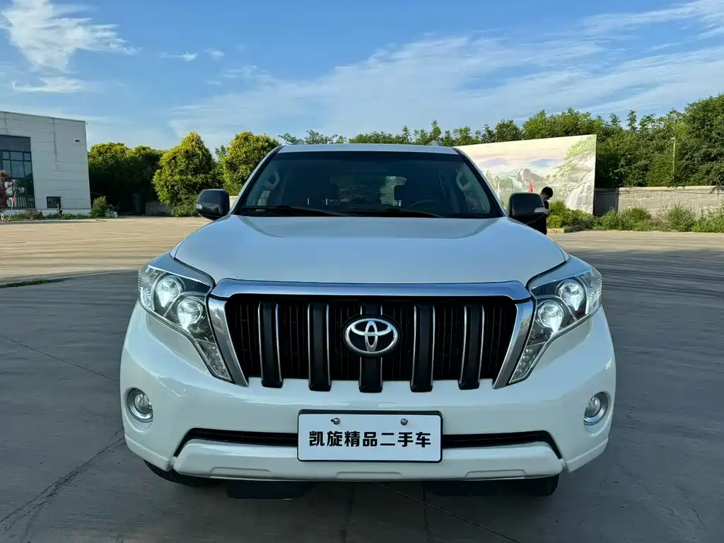 Toyota Prado 2016 — фото 2