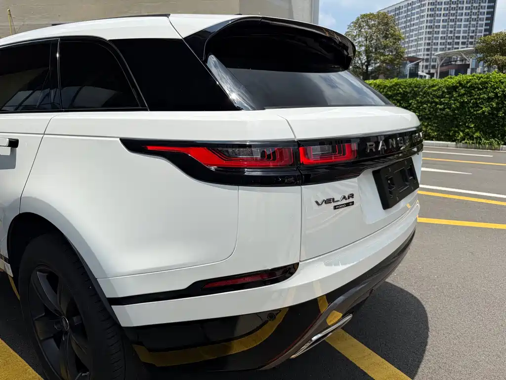 Land Rover Velar 2019 — фото 9