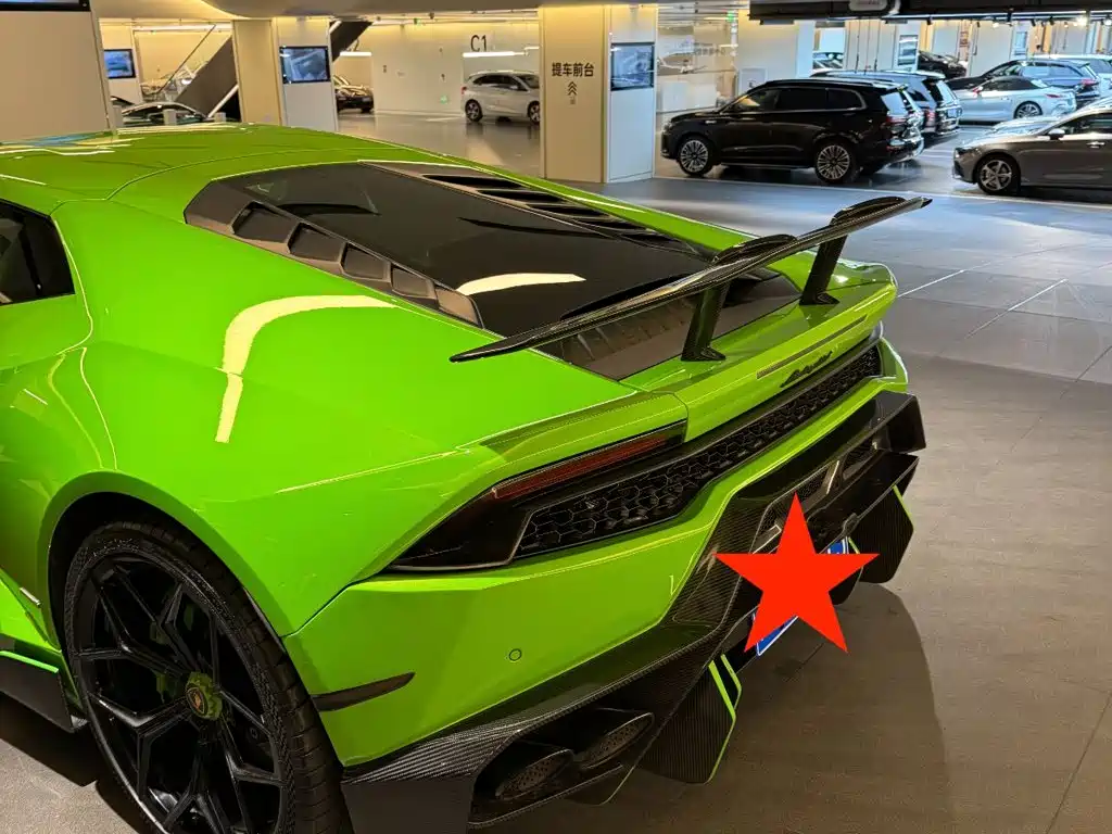 Lamborghini Huracan 2015 — фото 5