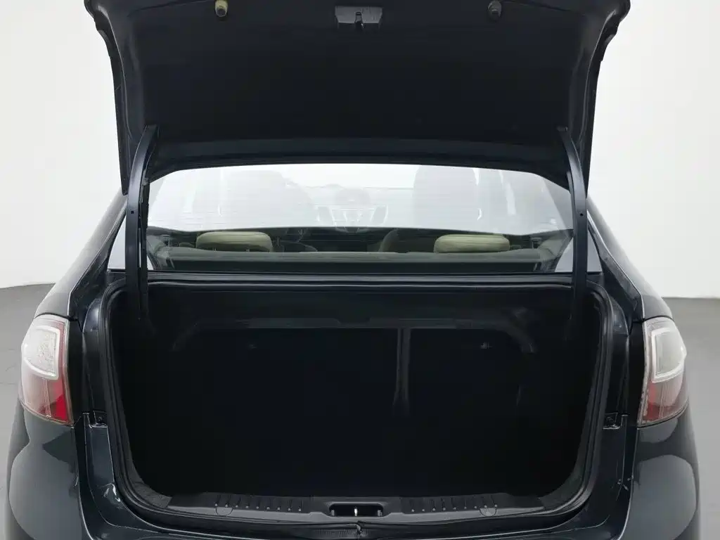 Ford Fiesta 2011 — фото 16