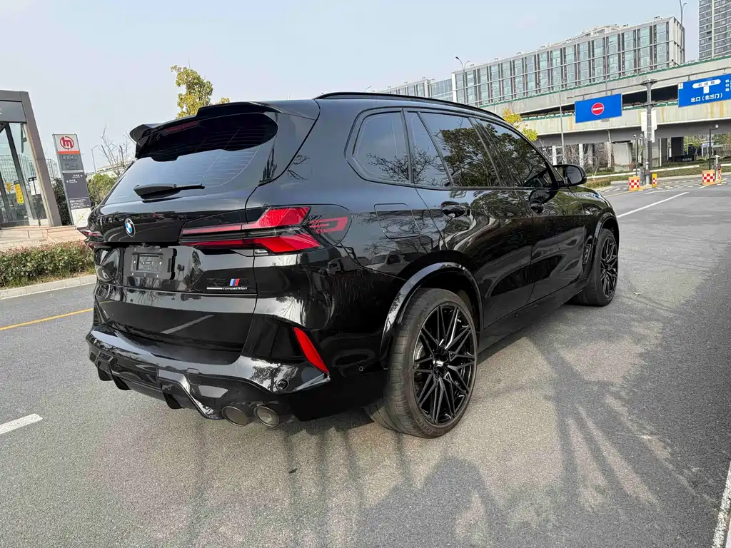 BMW X5 M 2025 — фото 21