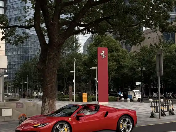 Ferrari 296 2022