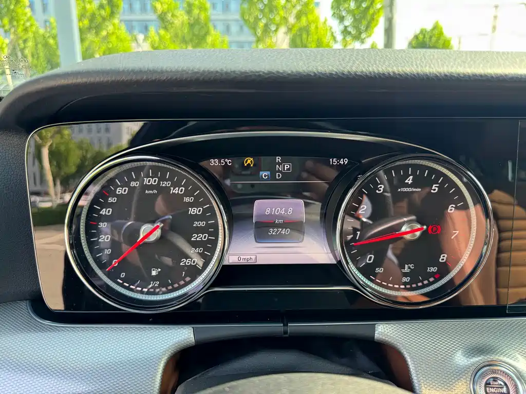 Mercedes-Benz E-Class 2018 — фото 15