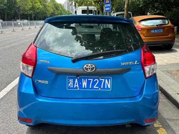 Toyota Yaris L 2014