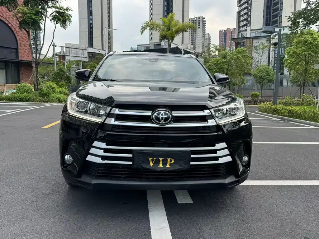 Toyota Highlander 2018 — фото 2