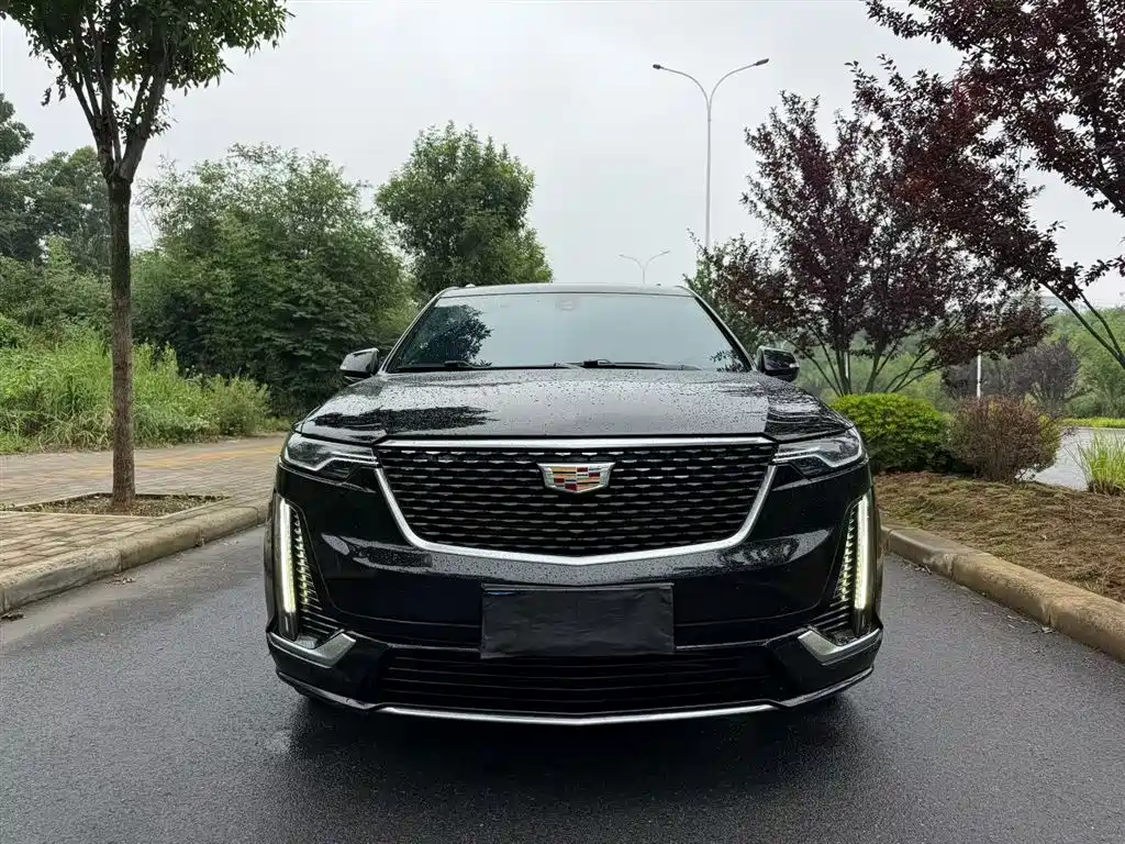 Cadillac XT6 2023 — фото 2