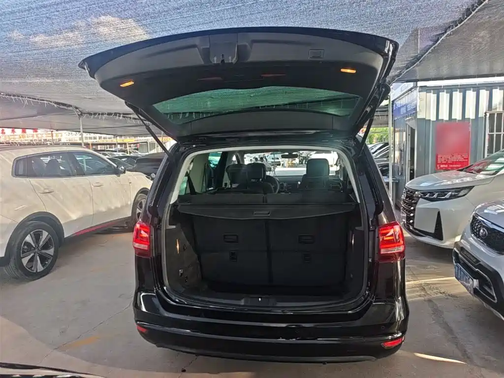 Volkswagen Sharan 2019 — фото 19