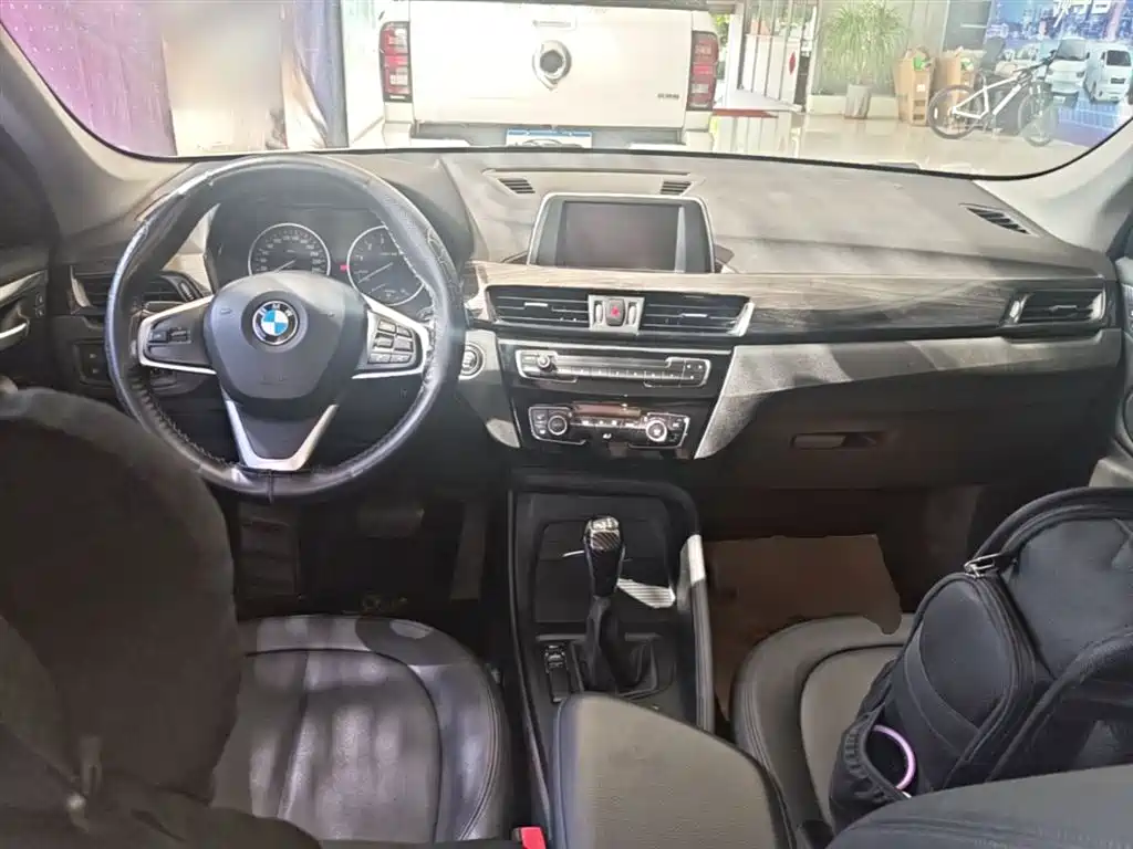 BMW X1 2017 — фото 10