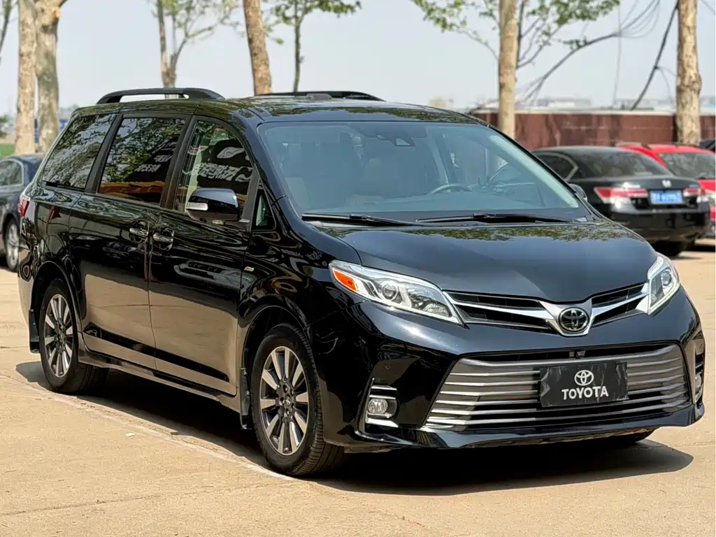 Toyota Sienna 2019 — фото 5