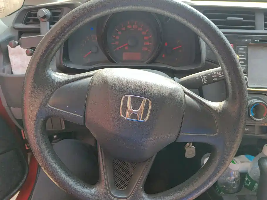 Honda Fit 2015 — фото 15