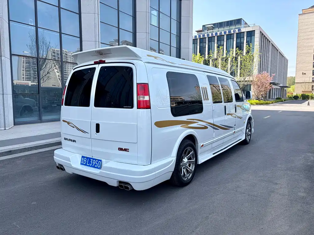 GMC Savana 2012