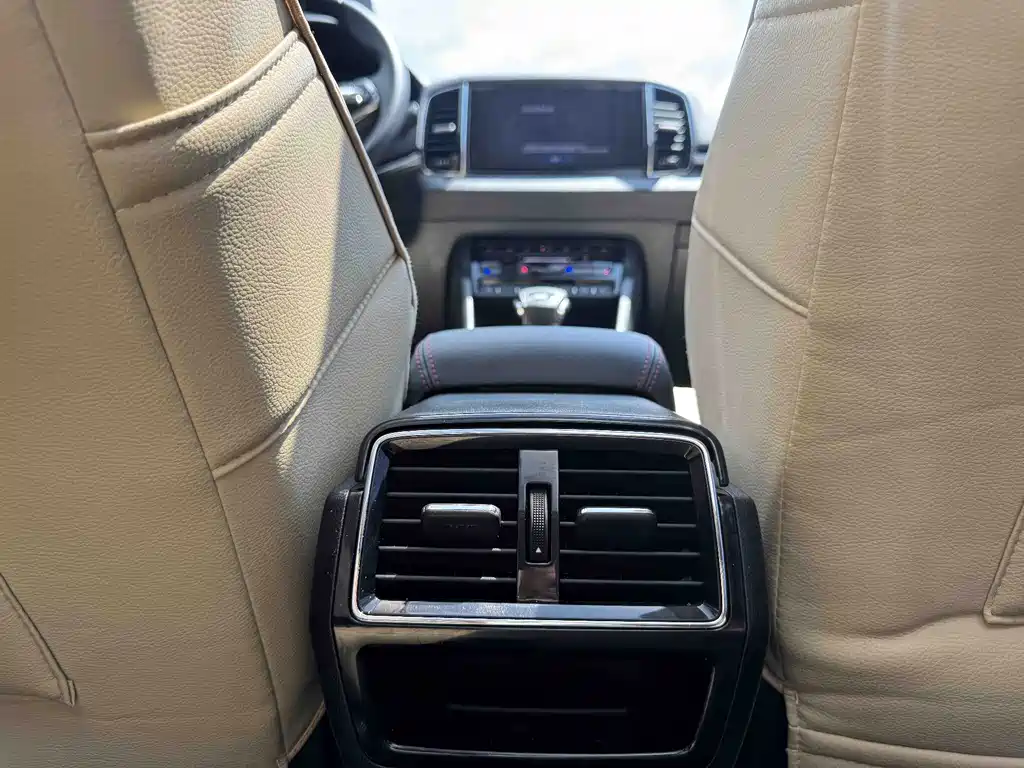 Skoda Korok 2022 — фото 20