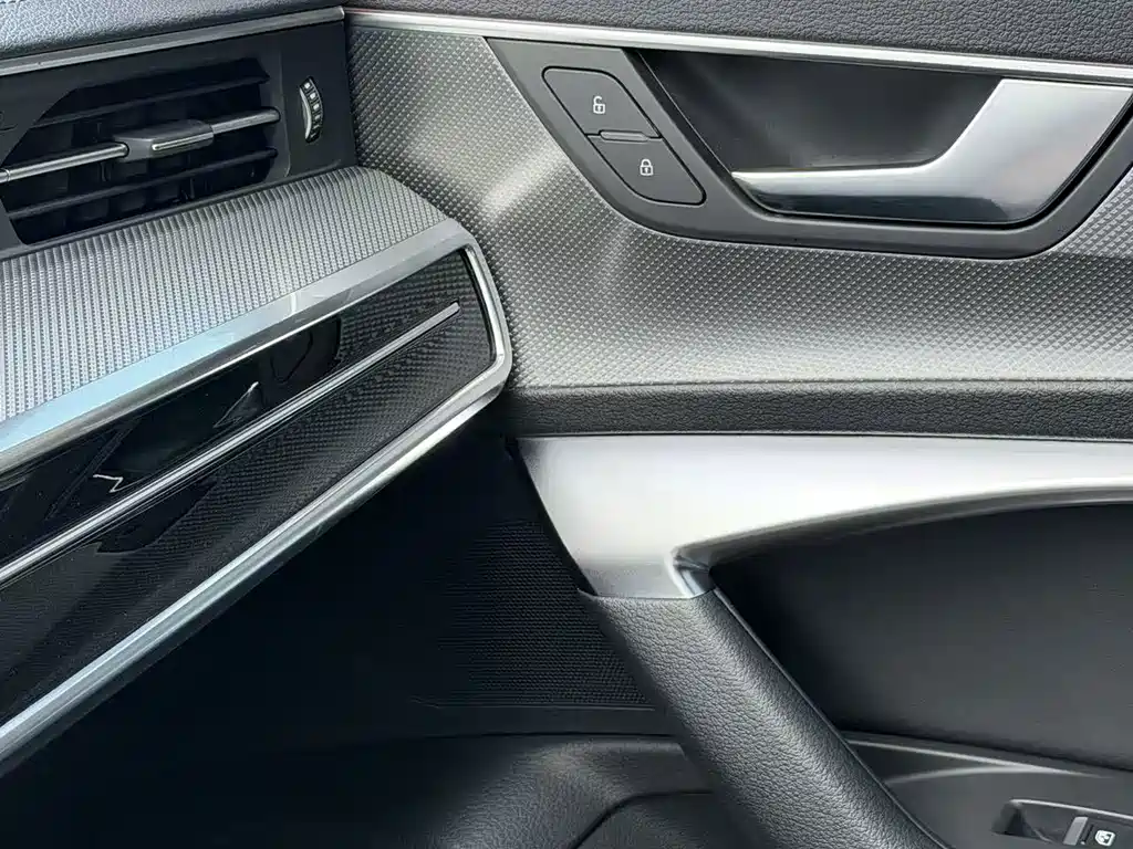 Audi A6L 2021 — фото 13