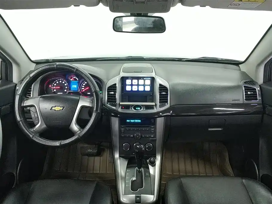Chevrolet Captiva 2016 — фото 12