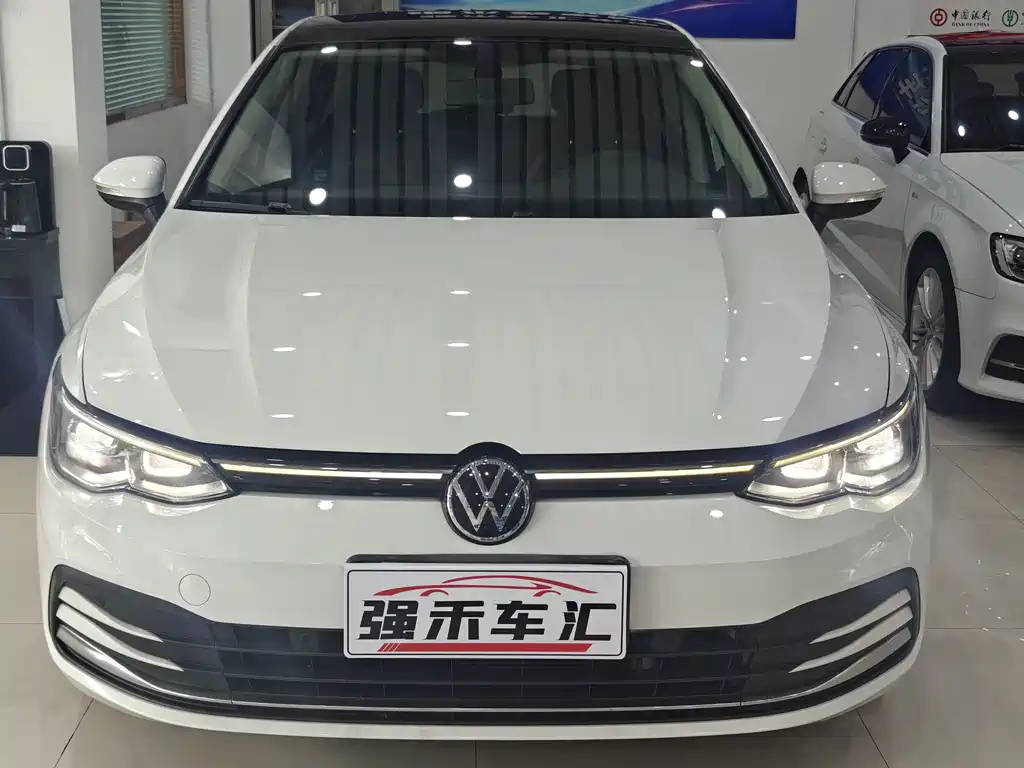 Volkswagen Golf 2023