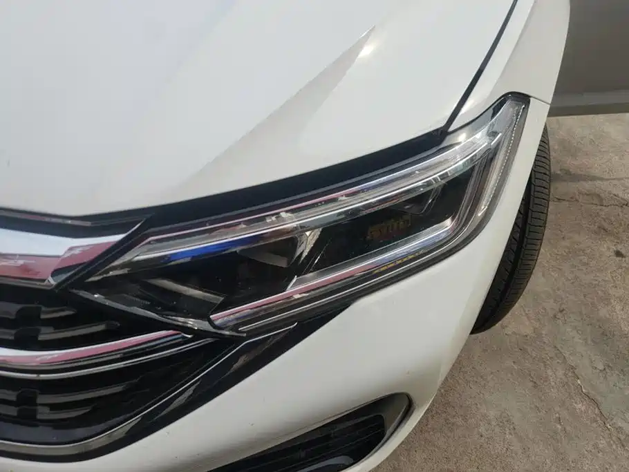 Volkswagen Sagitar 2023