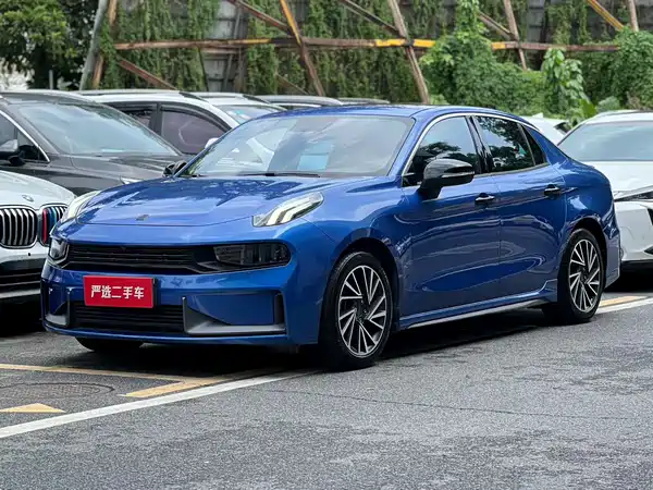 Lynk & Co 03 2021