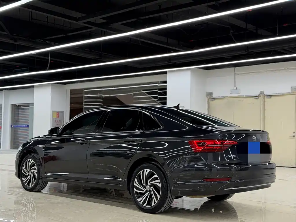 Volkswagen Sagitar 2022