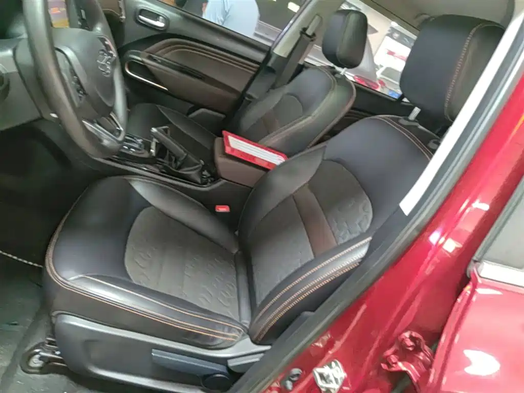 GAC Motor Trumpchi GS3 2018 — фото 15